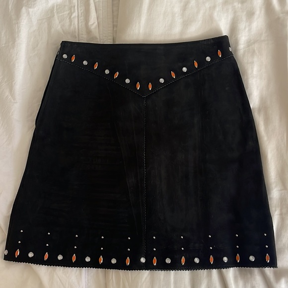 SANDRO embellished suede skirt in black goat leathe - Picture 3 of 6